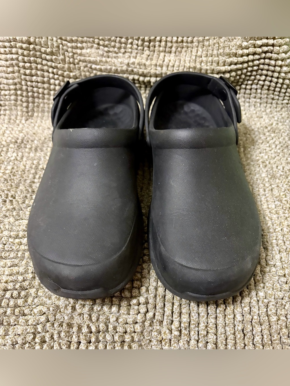JoyBees Clogs - Picture 2 of 8